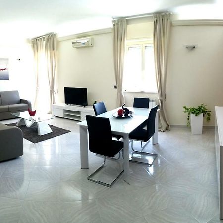My Place Syrakus Exterior foto